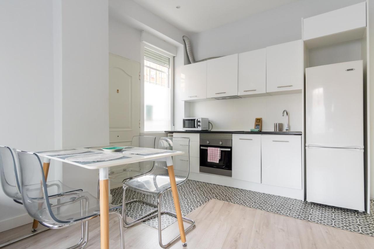 Modern Apartment-1Bedroom 1Bathroom-Tetuan Madrid Exterior photo