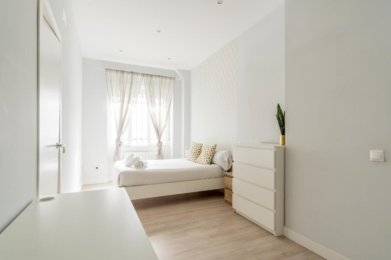 Modern Apartment-1Bedroom 1Bathroom-Tetuan Madrid Exterior photo